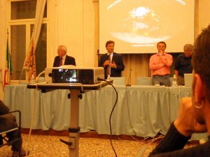 l'assessore Pellizzari apre la serata